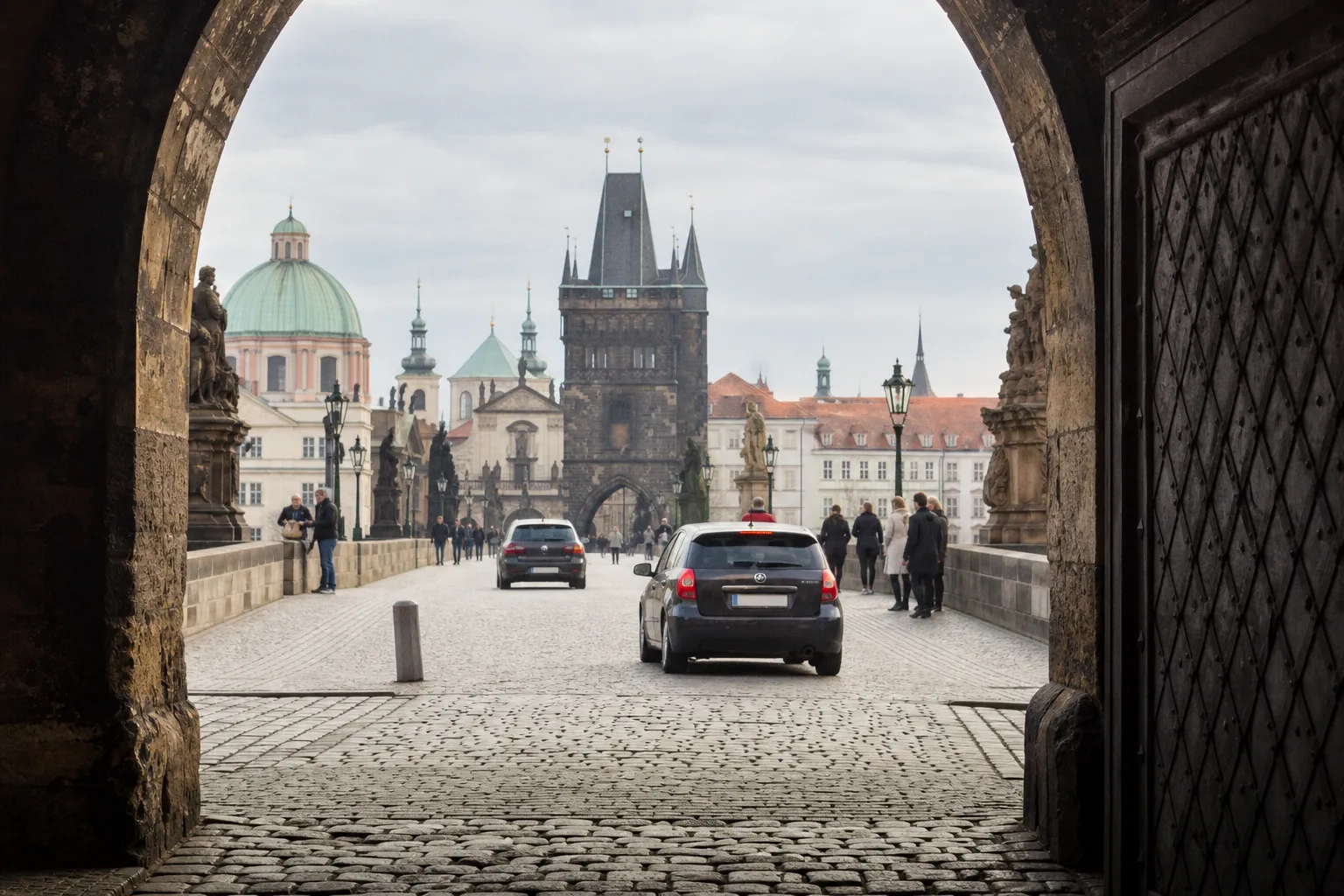 Location de voiture à Prague : guide pratique et conseils