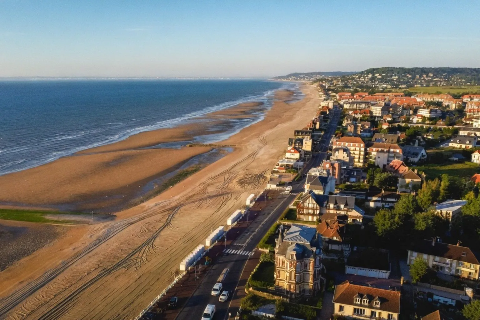 Vacances 2026 : pourquoi le littoral de la Manche devient la nouvelle priorité des voyageurs